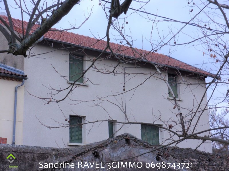 Maison à Saint-Amant-Tallende (63450)
