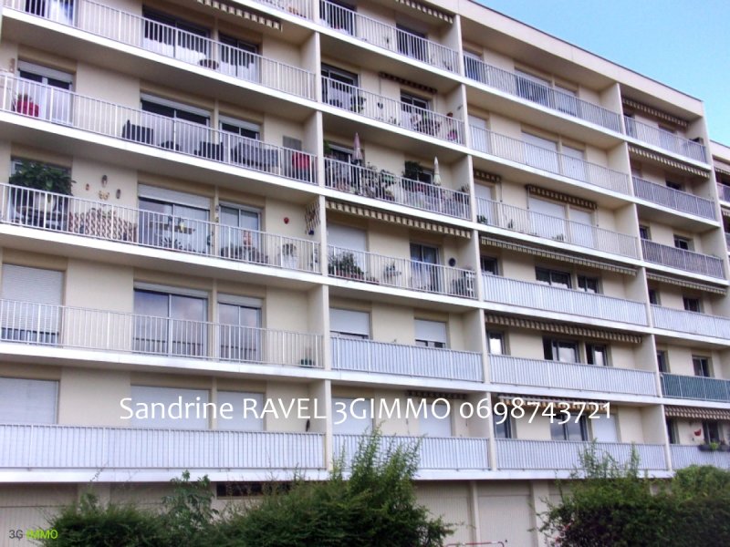Appartement à Cournon-D'auvergne (63800)