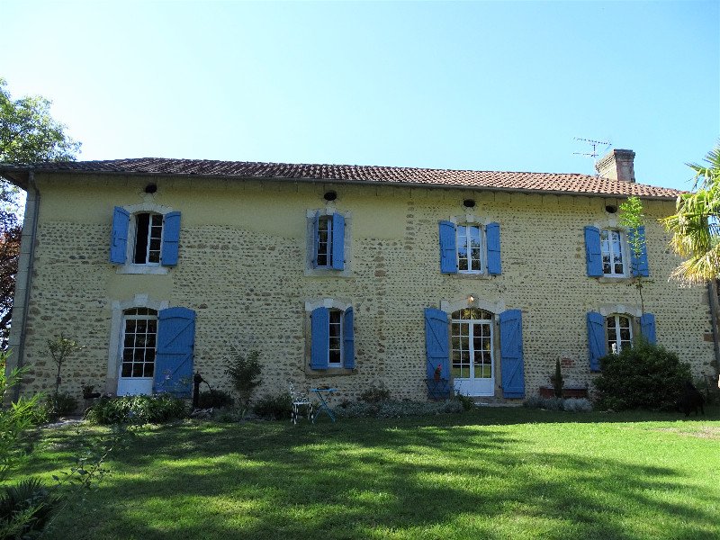 Maison à Villecomtal-Sur-Arros (32730)