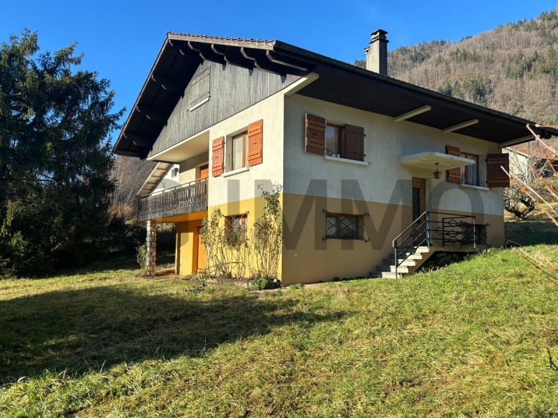 Maison à Saint-Jeoire (74490)