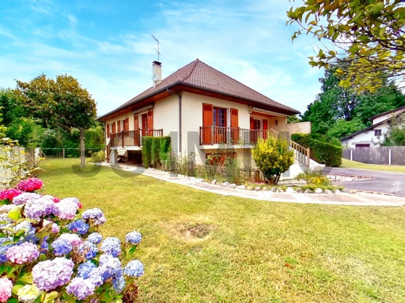Maison à Pau (64000)