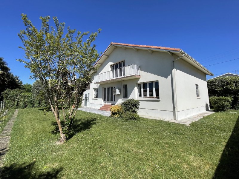 Maison à Pau (64000)