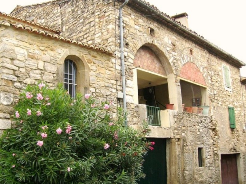 Maison à Saint-Césaire-De-Gauzignan (30360)