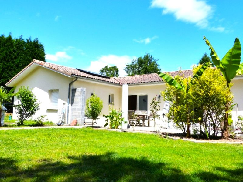 Maison à Pouillon (40350)