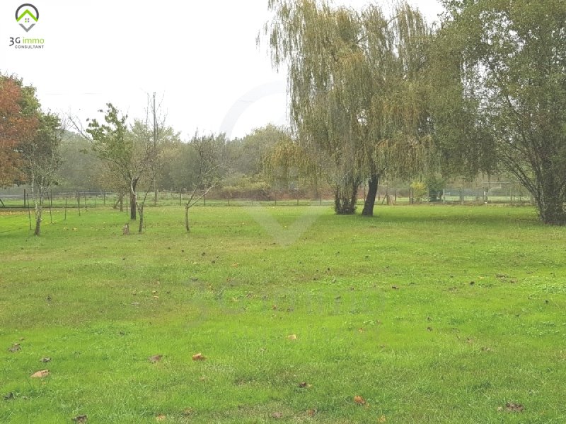 Terrain à Civrac-De-Blaye (33920)