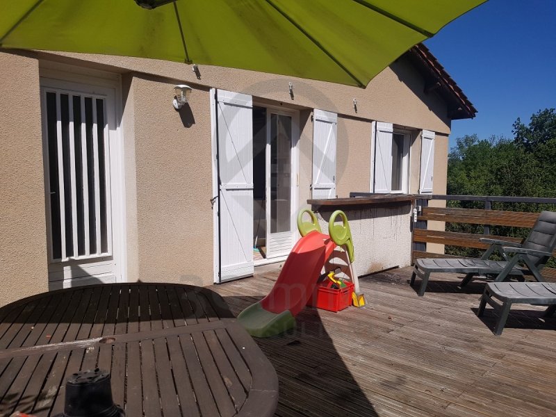 Maison à Joze (63350)