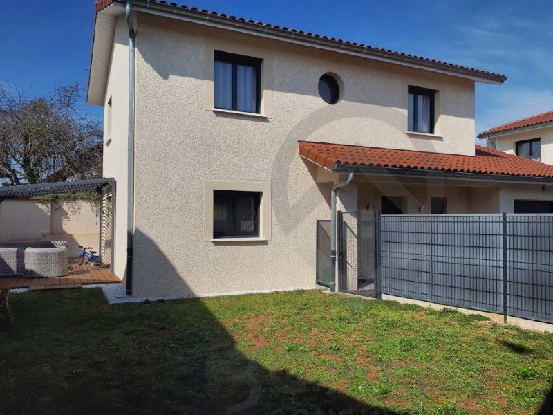 Maison à Pérouges (01800)