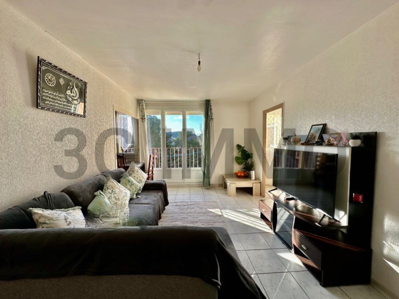 Appartement à Bagnols-Sur-Cèze (30200)