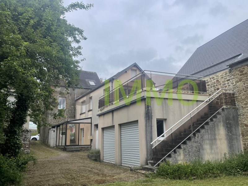 Immeuble à Tessy-Bocage (50420)