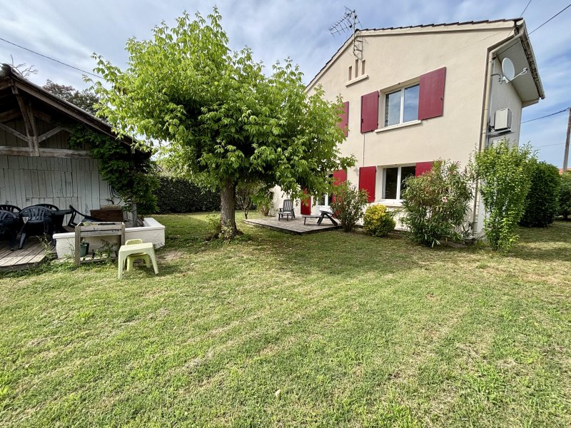 Maison à Auros (33124)
