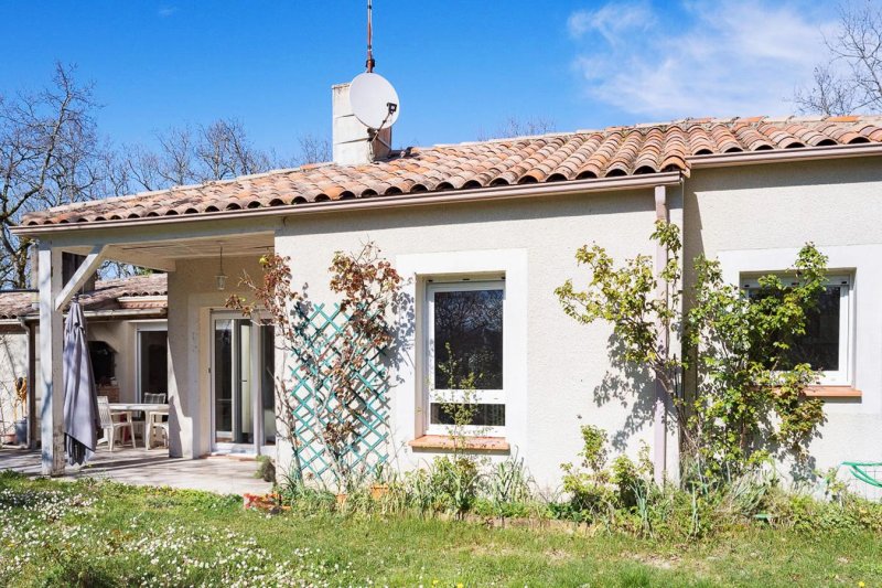 Maison à Castelnau-Montratier (46170)