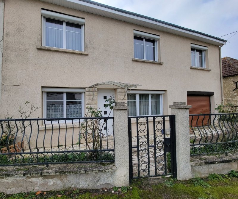 Maison à Scorbé-Clairvaux (86140)