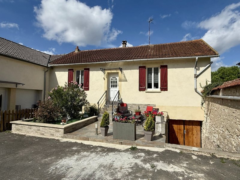 Maison à Champagne-Sur-Seine (77430)