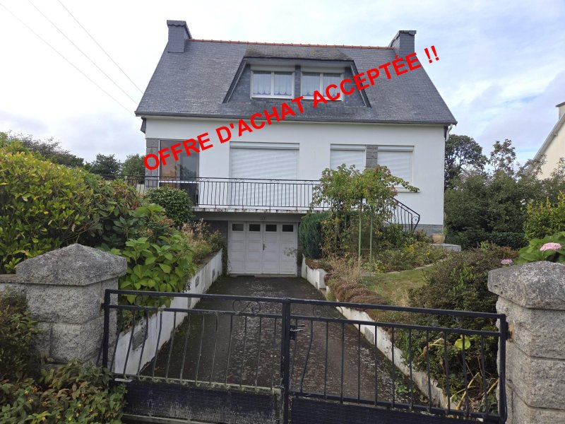 Maison à Spézet (29540)
